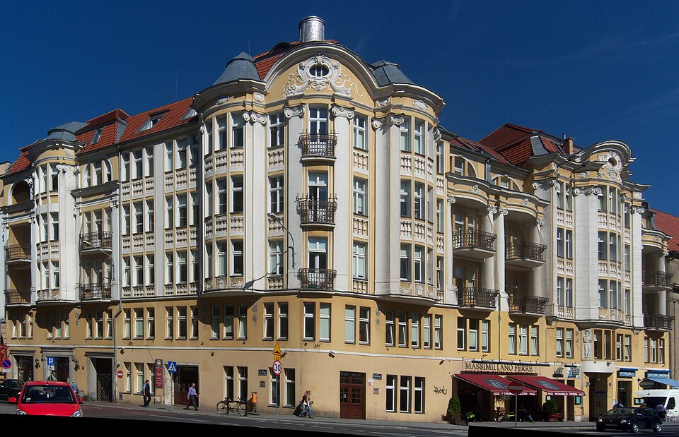 Budynek przy placu Wolności 14 w Poznaniu